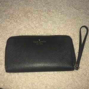 A Kate Spade Wallet!